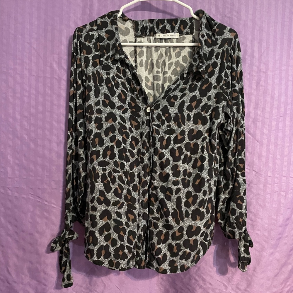 Grayish blue Tempo Paris top with black and brown Leopard print size large.